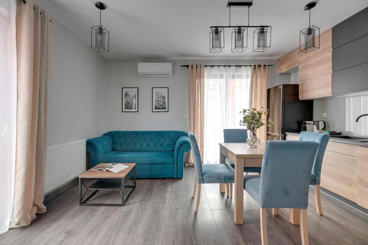 Apartament Aura - Riverside & Parking By Downtown *