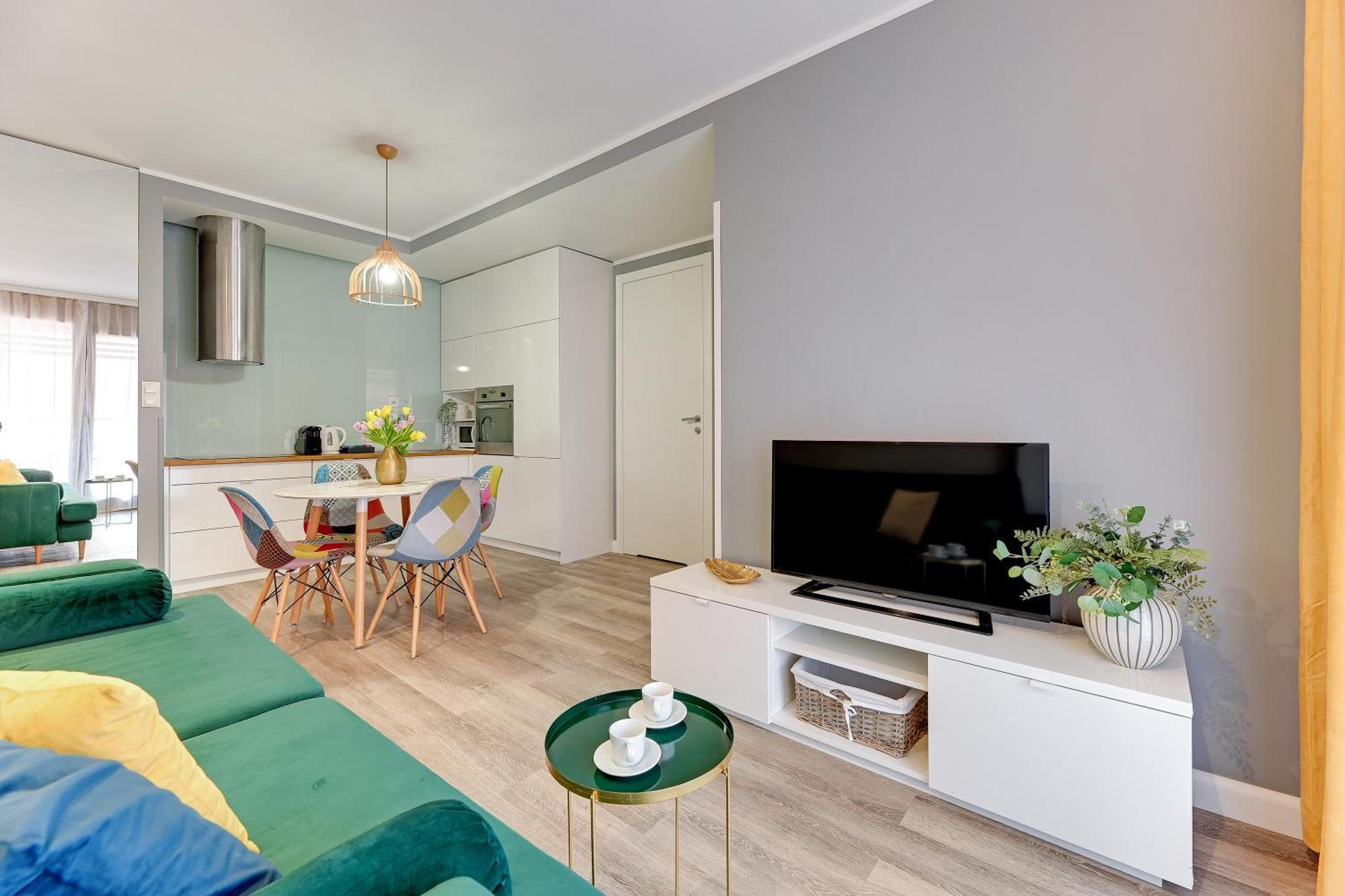 Aura - Riverside & Parking By Downtown Apartment *