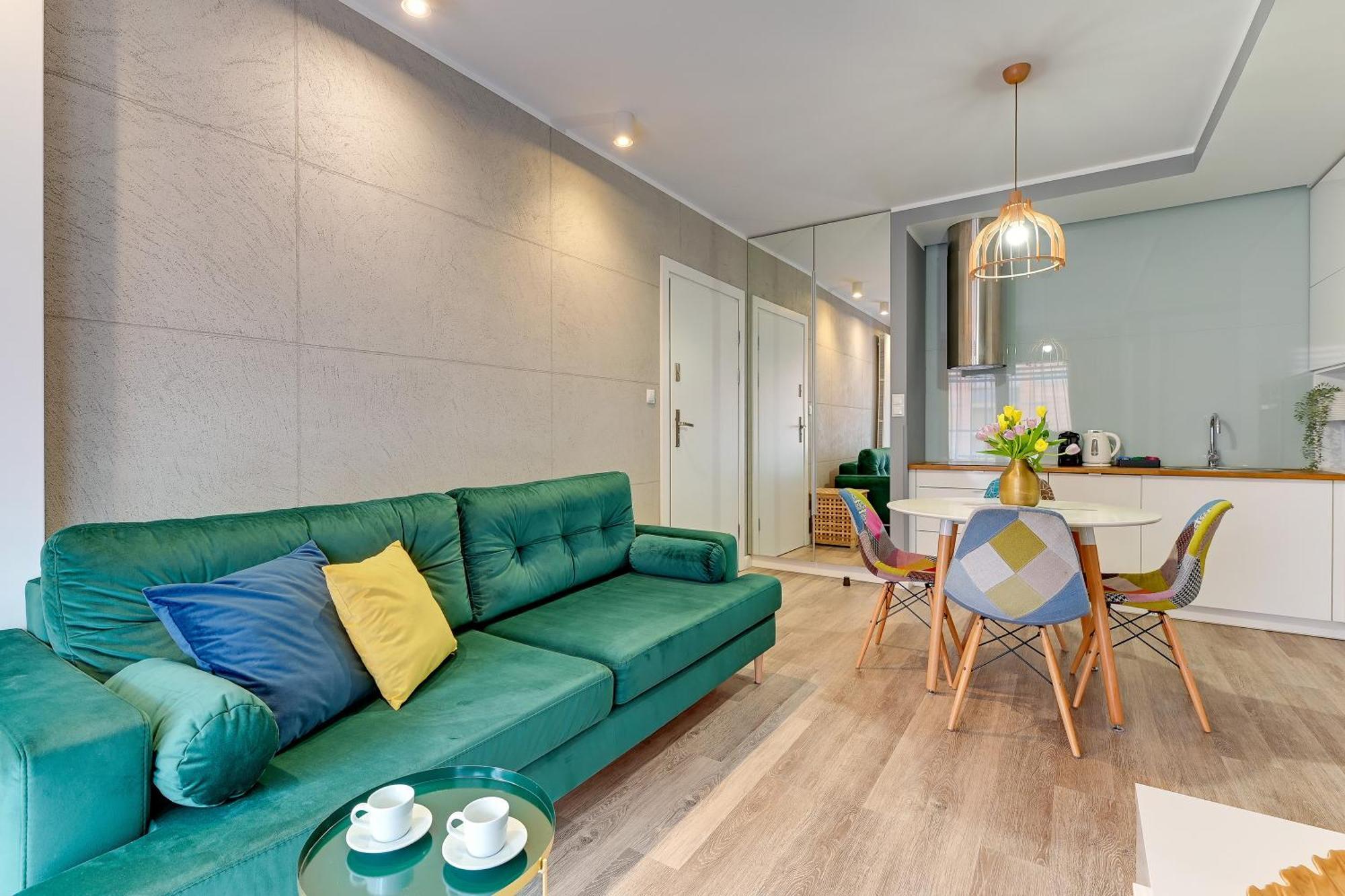 Aura - Riverside & Parking By Downtown Apartment