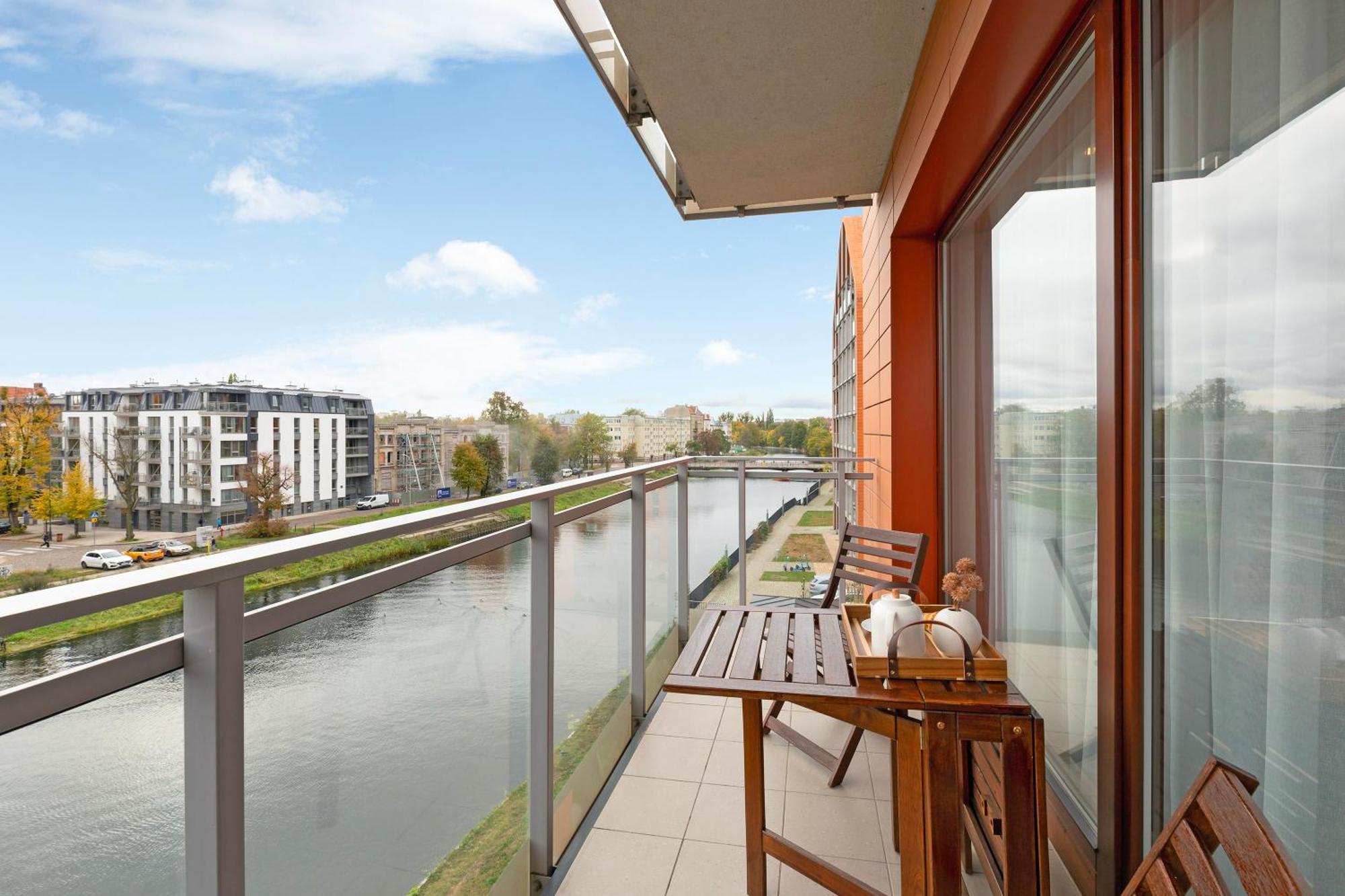Aura - Riverside & Parking By Downtown Apartament *