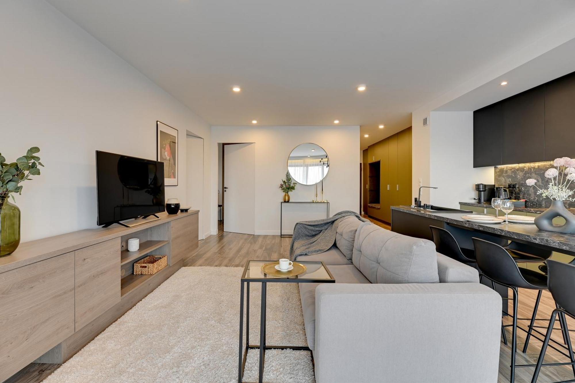 Aura - Riverside & Parking By Downtown Apartment Danzig