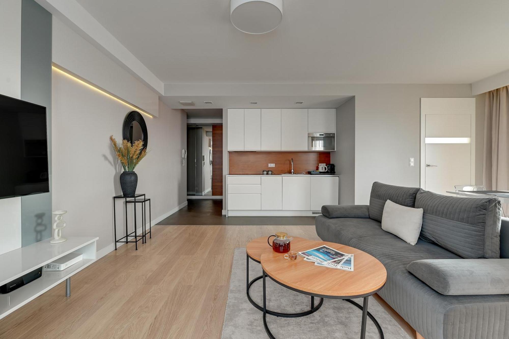 Apartment Aura - Riverside & Parking By Downtown Danzig