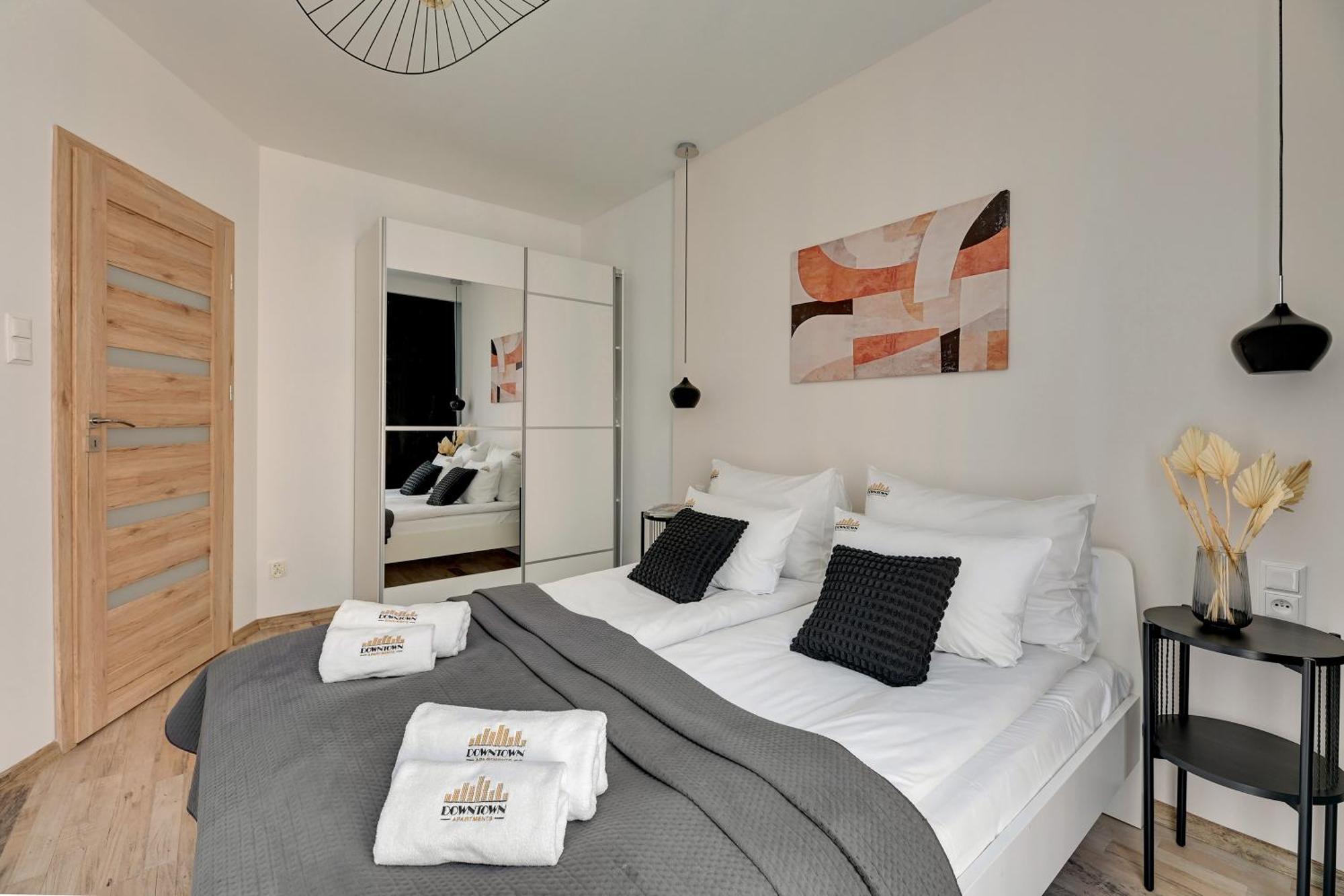 Apartment Aura - Riverside & Parking By Downtown *