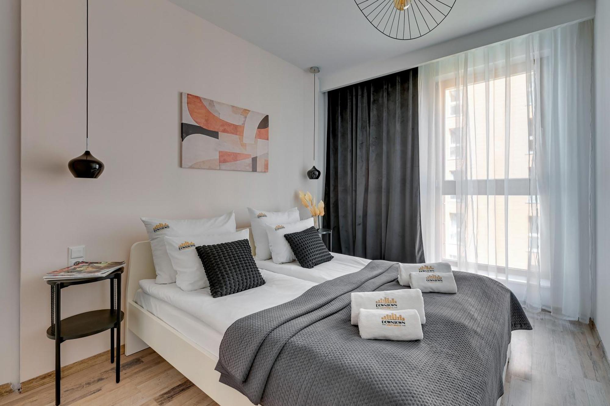 Apartment Aura - Riverside & Parking By Downtown