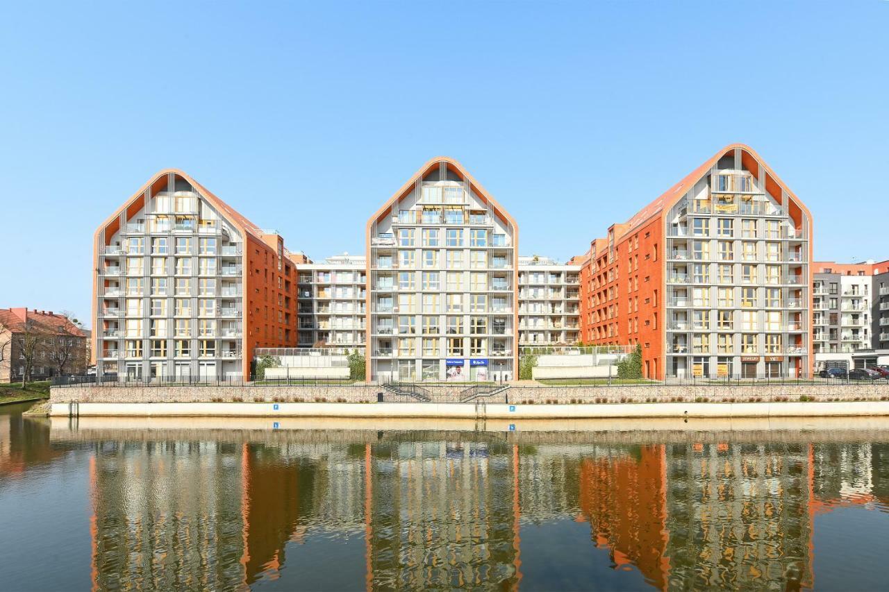 Aura - Riverside & Parking By Downtown Apartment